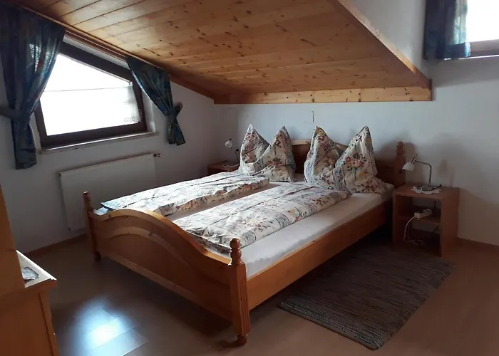 Eggarter Apartment *